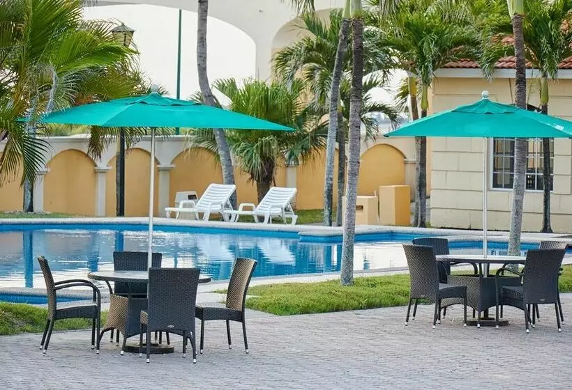 Отель Club Maeva Miramar Tampico