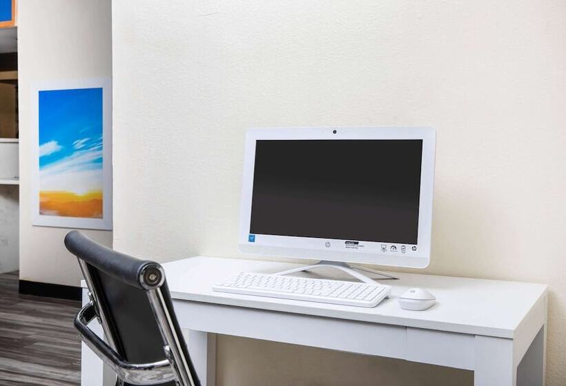 酒店 Days Inn By Wyndham Macon I75 North