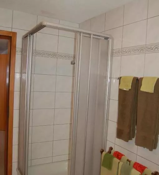 ホテル Gasthaus Schäfli