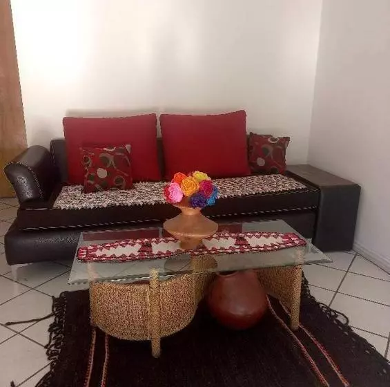 فندق Hostal Pata De Perro