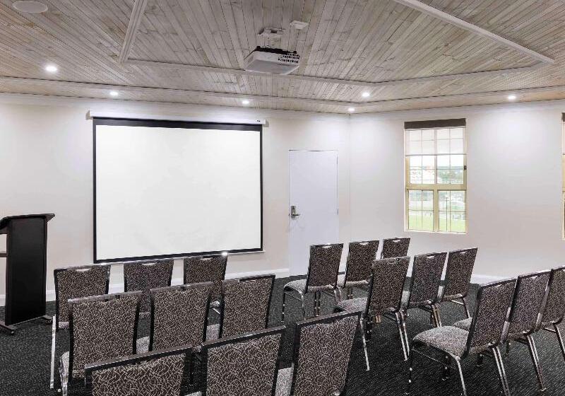 호텔 Mercure Goulburn