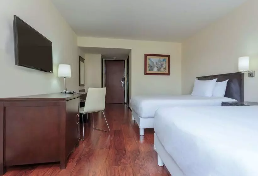 هتل NH Coatzacoalcos