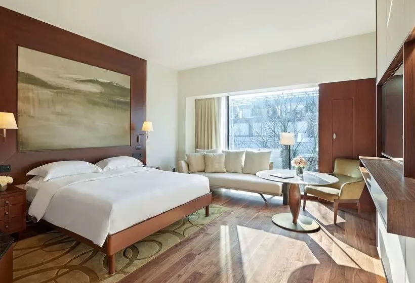 Hotel Park Hyatt Zurich – City Center Luxury