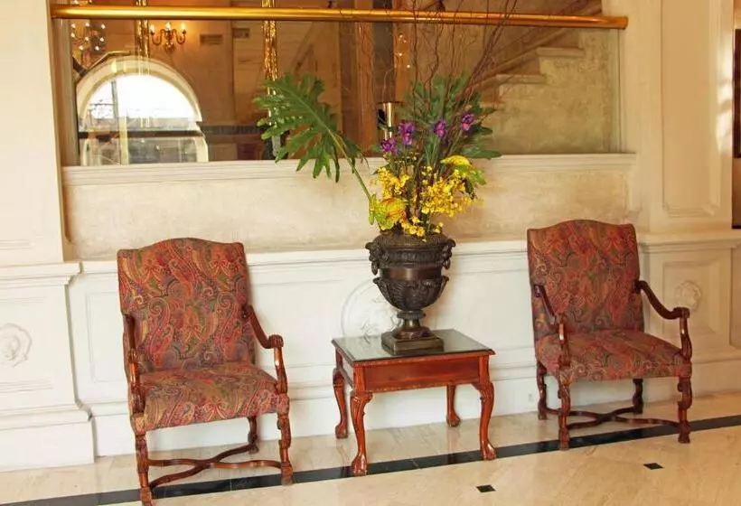 ホテル Plaza De Oro