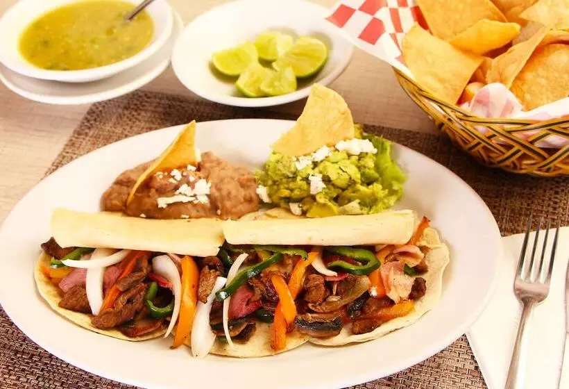 ホテル Plaza De Oro