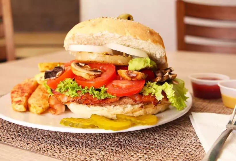 ホテル Plaza De Oro