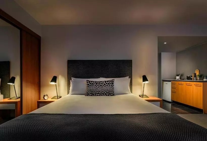 Punthill Apartment Hotel   Little Bourke