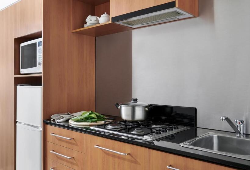 Punthill Apartment Hotel   Little Bourke