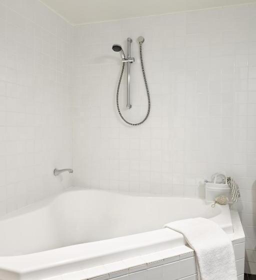 Punthill Apartment Hotel   Little Bourke