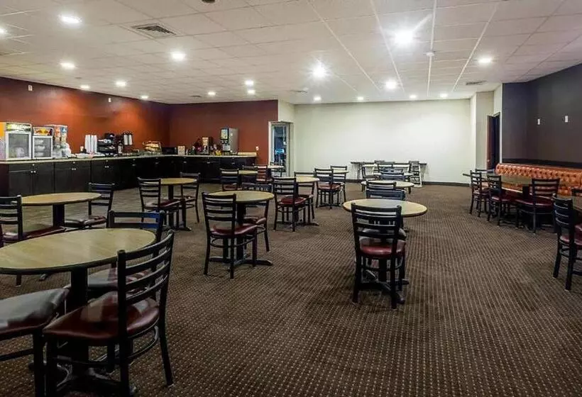 هتل Days Inn By Wyndham Williamsport