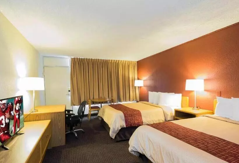 هتل Days Inn By Wyndham Williamsport