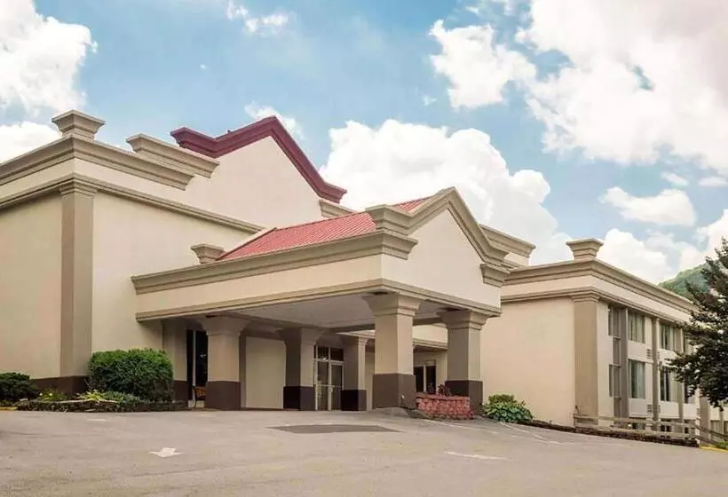 هتل Days Inn By Wyndham Williamsport