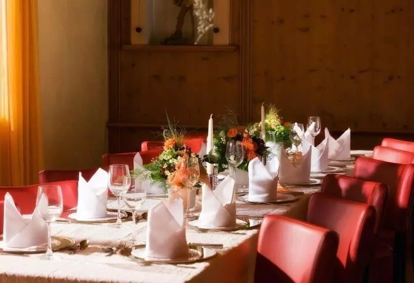 酒店 Und Restaurant Landshuter Hof