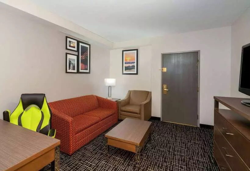 ホテル Wingate By Wyndham Memphis East