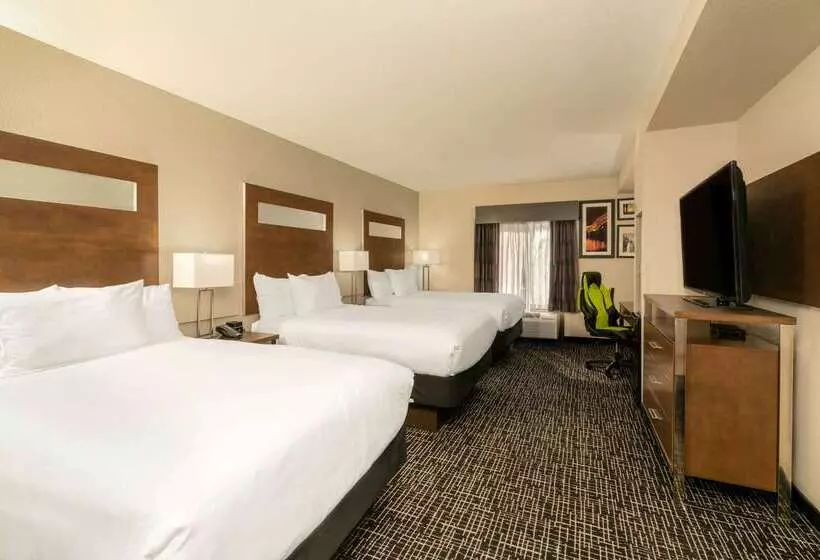 ホテル Wingate By Wyndham Memphis East