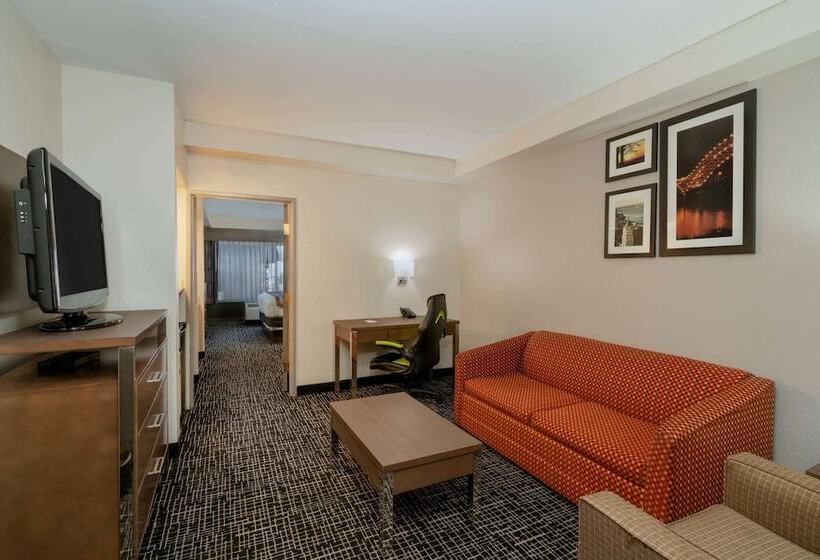 فندق Wingate By Wyndham Memphis East