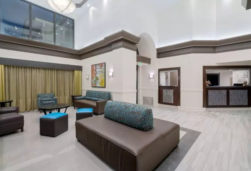 ホテル Wingate By Wyndham Memphis East