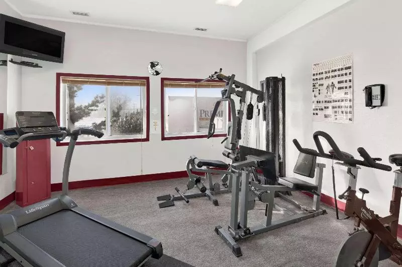 Мотель Super 8 By Wyndham Swift Current