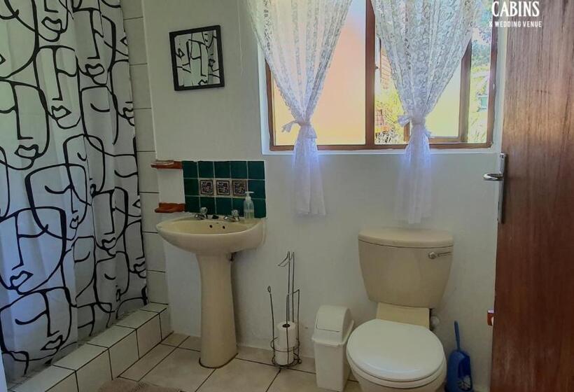 הוסטל Plett Forest Cabins