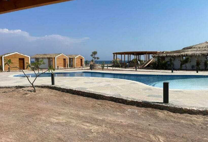 هتل Ananda Beach Camp