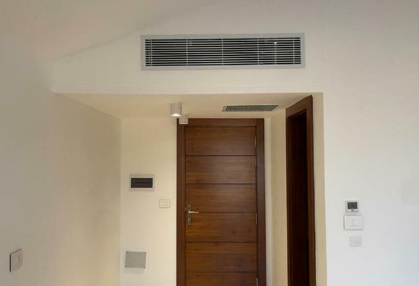 هتل Ananda Beach Camp