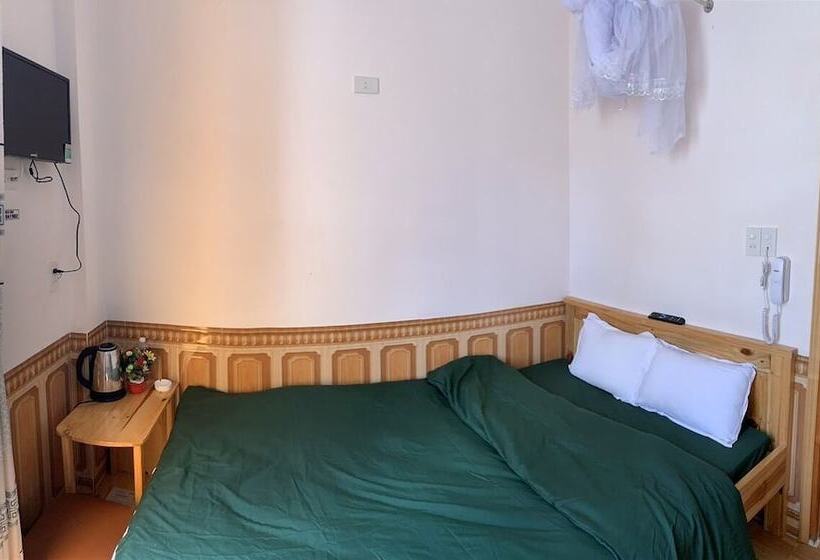 Lee Na Hotel   Hostel