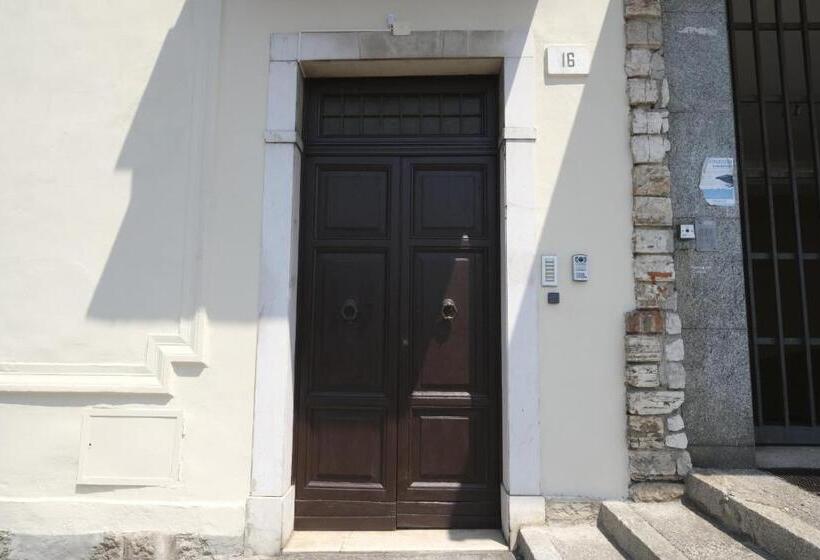 پانسیون Al Binario Brescia