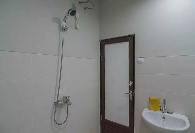 Majatalo Aziz Guest House Syariah