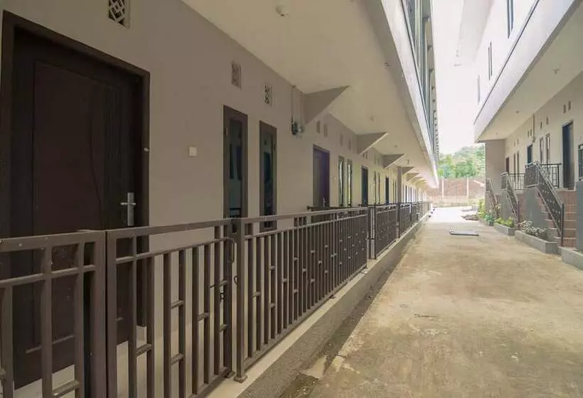 Majatalo Aziz Guest House Syariah