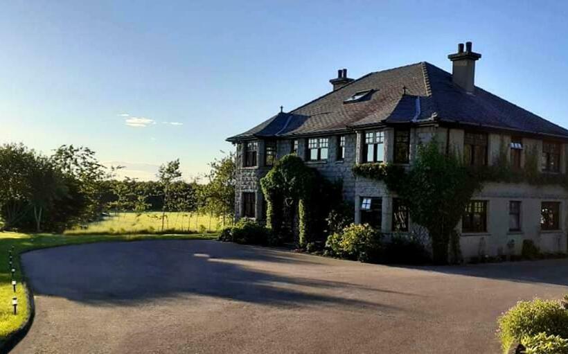 Пансион Bogenraith House