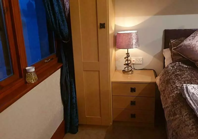 Majatalo Bogenraith House