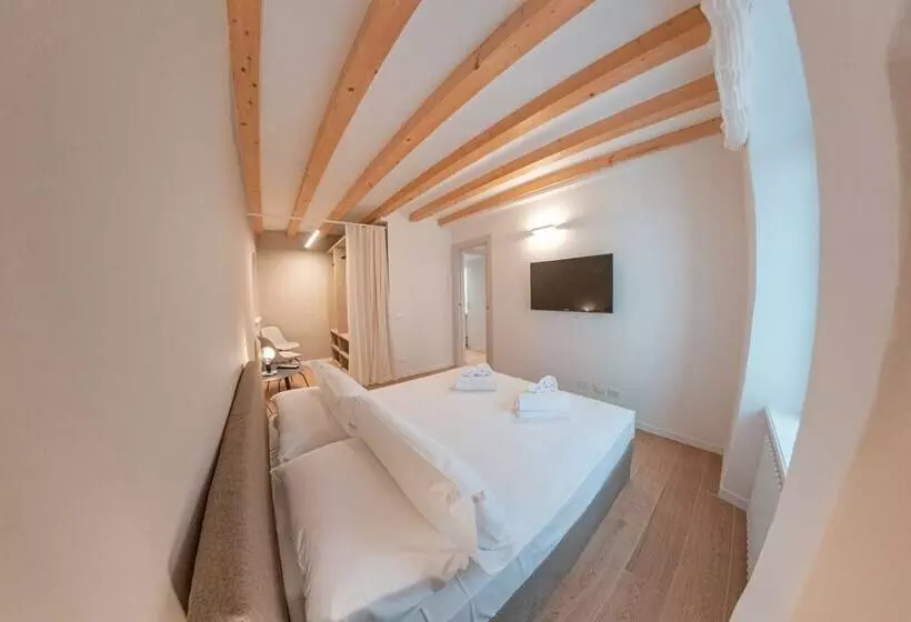 Tergestroom & Boutique Apartments