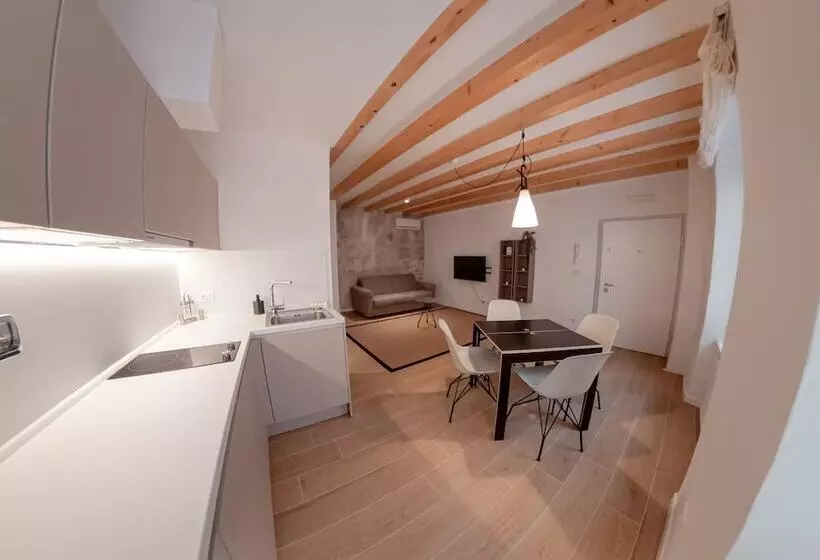 Tergestroom & Boutique Apartments