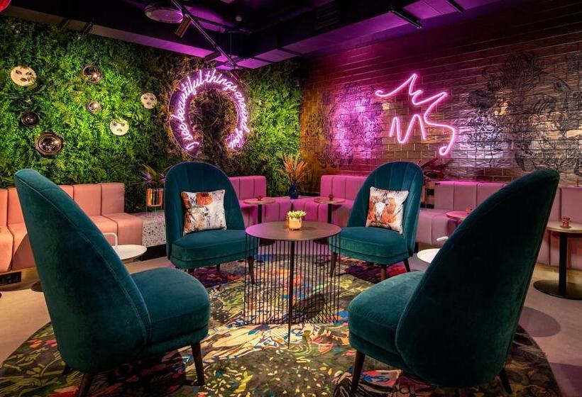 Yotel Manchester Deansgate