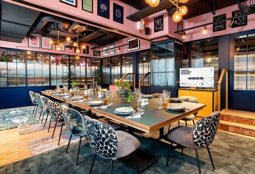 Yotel Manchester Deansgate