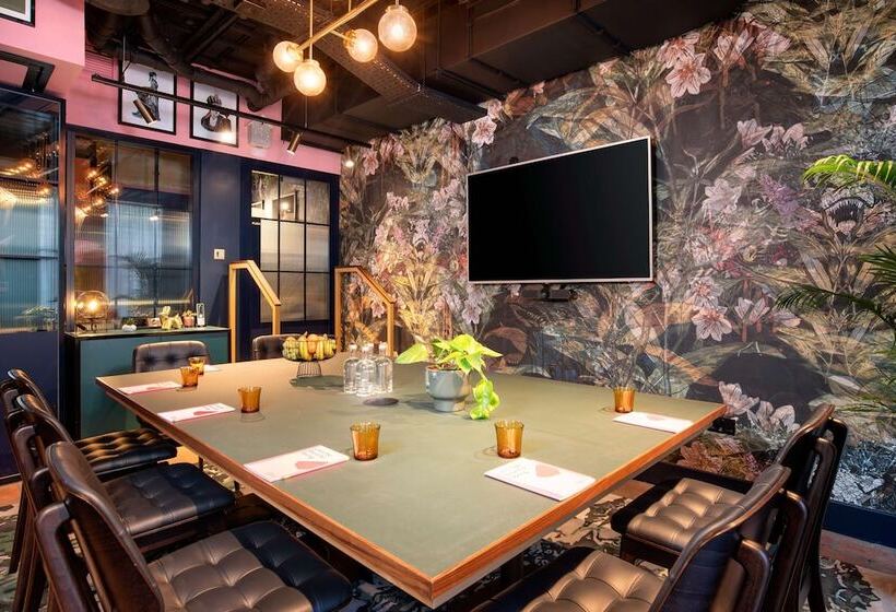 Yotel Manchester Deansgate