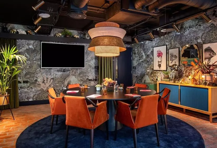 Yotel Manchester Deansgate