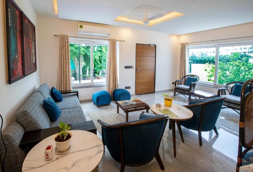 تختخواب و صبحانه Family Vacay In Green Settings