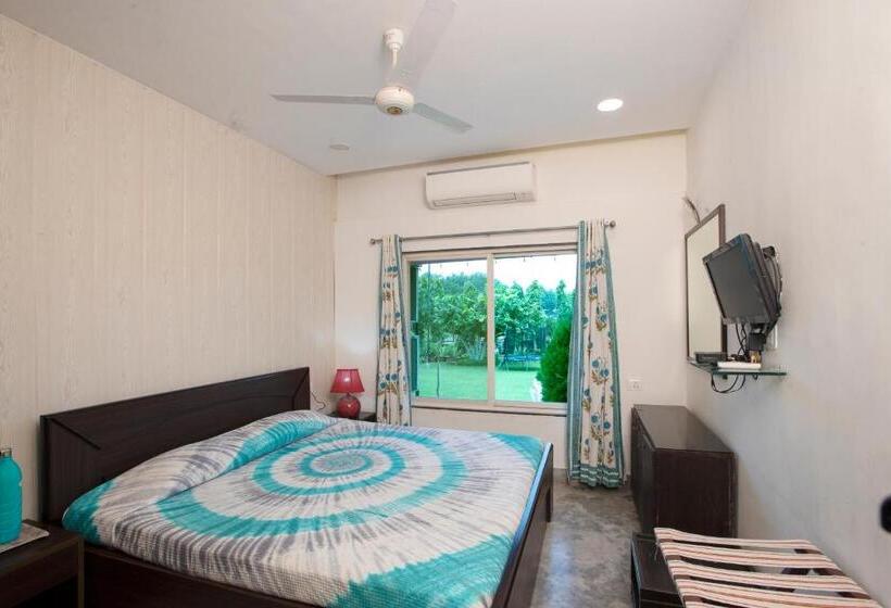 تختخواب و صبحانه Family Vacay In Green Settings