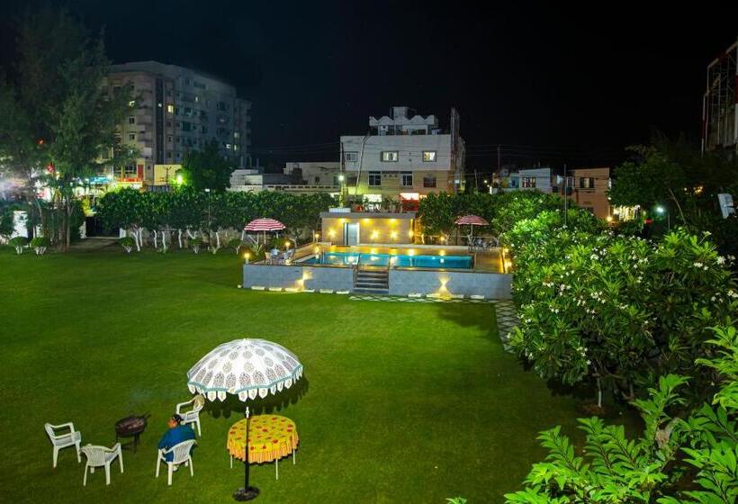 تختخواب و صبحانه Family Vacay In Green Settings