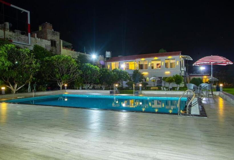 تختخواب و صبحانه Family Vacay In Green Settings