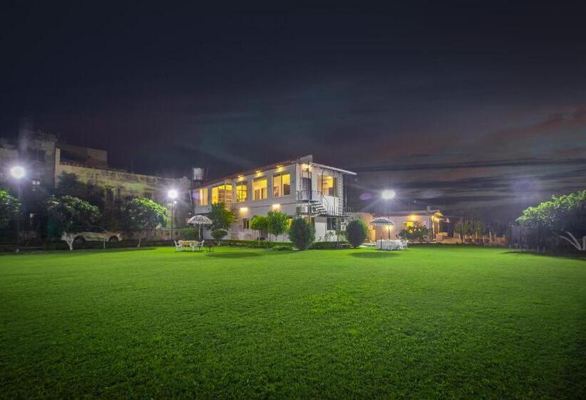 تختخواب و صبحانه Family Vacay In Green Settings