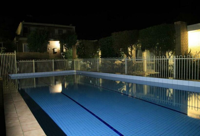 Gowings Of Mallacoota