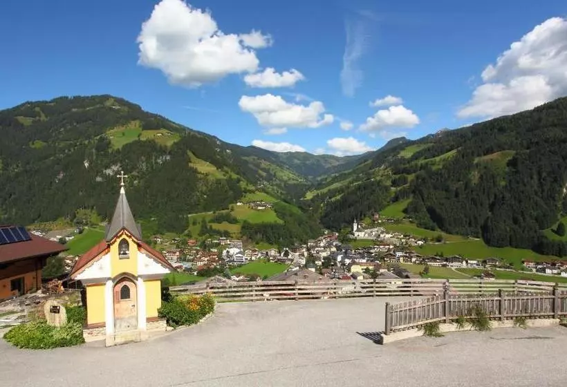 Hotelli Appartmenthof Aigengut Ferienwohnung Großarl