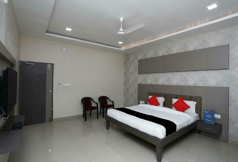 Hotel Capital O Shagun Farms