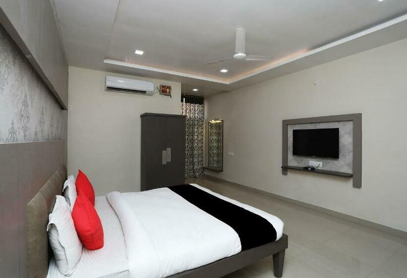 Hotel Capital O Shagun Farms