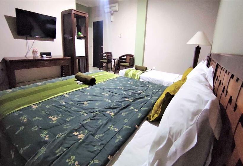 酒店 Klungkung Tower