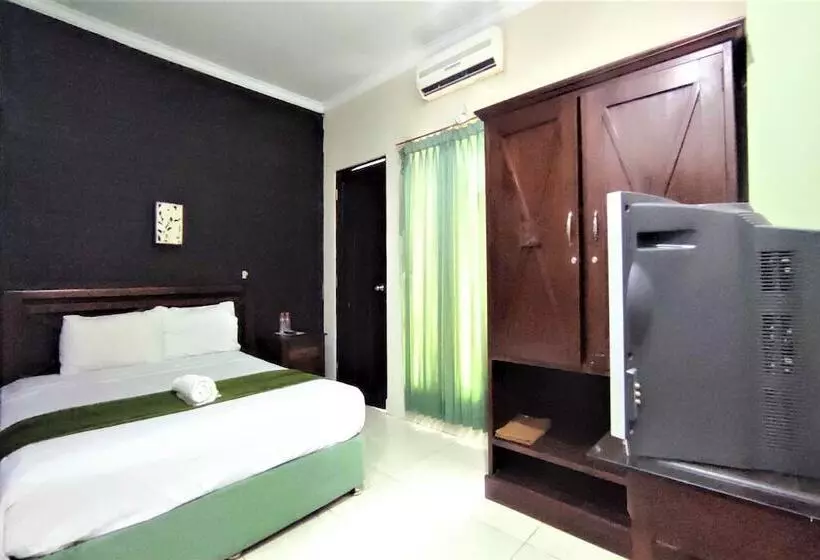 ホテル Klungkung Tower