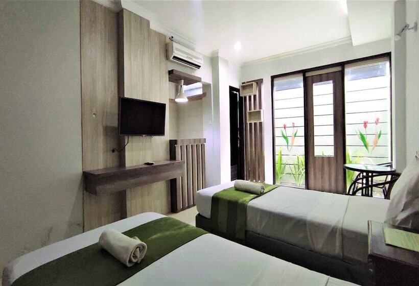 酒店 Klungkung Tower