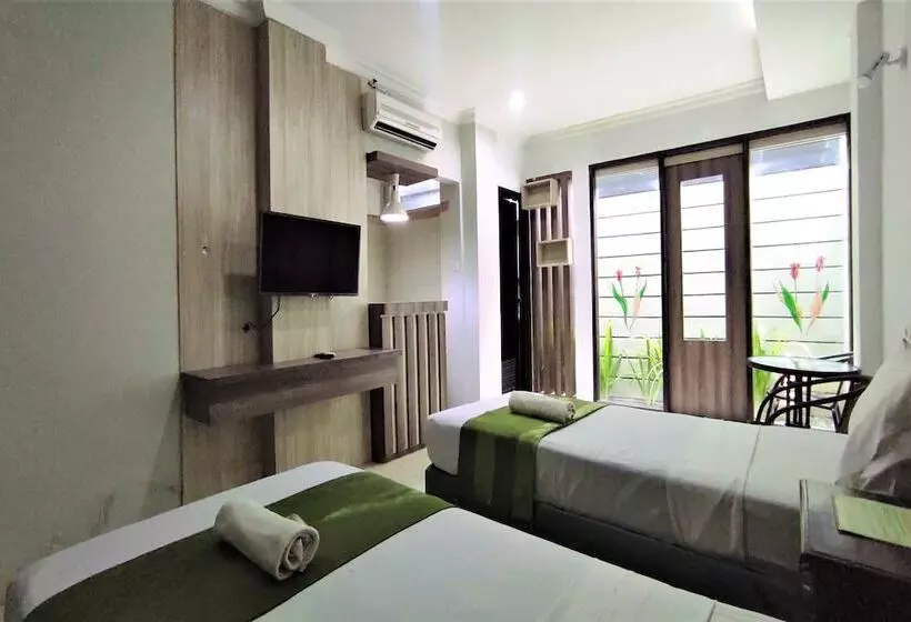 ホテル Klungkung Tower